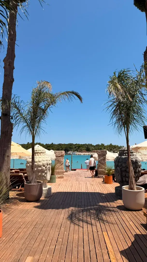 Aura Beach Ayayorgi